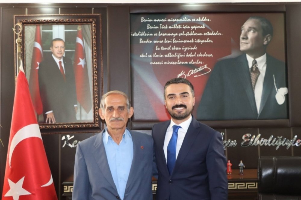Belediye Başkanımız Tebrikleri Kabul Etmeye Devam Ediyor